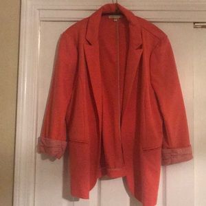 Salmon blazer with bracelet-length sleeves